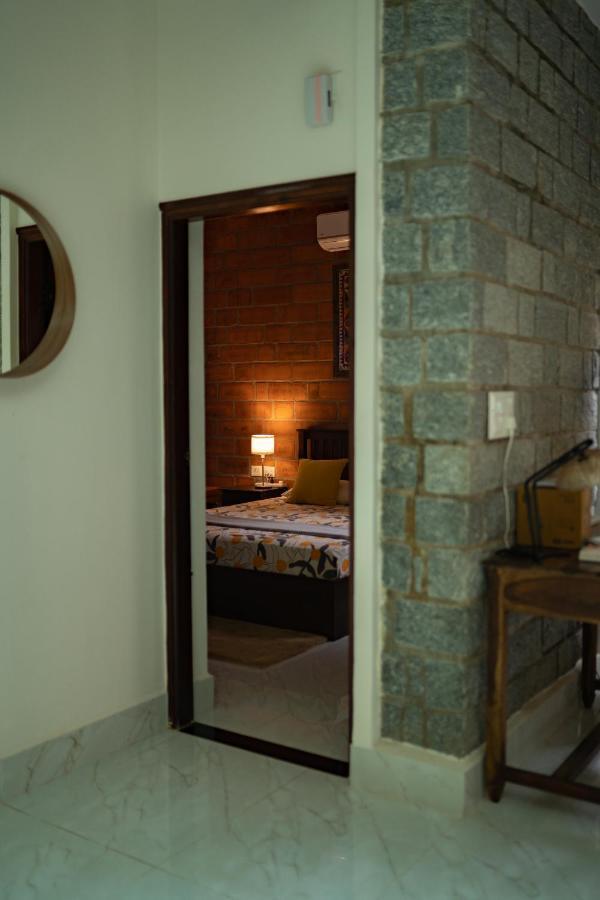 Luho Stone House Acomodação com café da manhã Bangalore Exterior foto