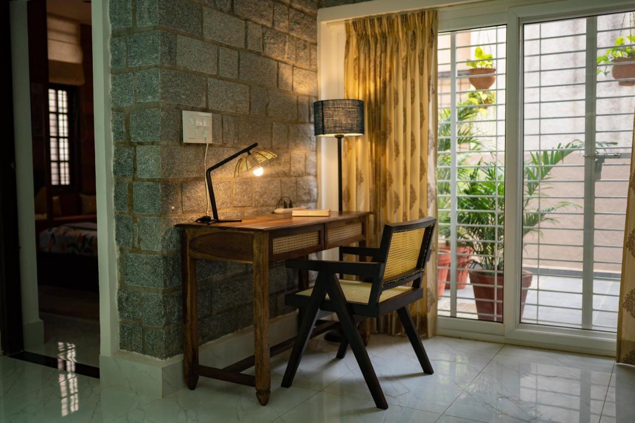 Luho Stone House Acomodação com café da manhã Bangalore Exterior foto