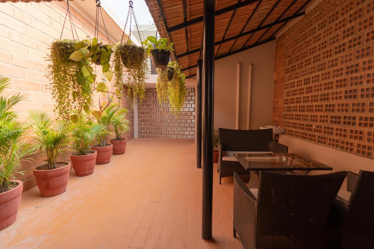 Luho Stone House Acomodação com café da manhã Bangalore Exterior foto